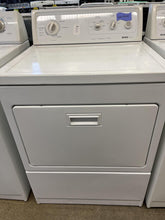 Load image into Gallery viewer, Kenmore Washer and Gas Dryer Set - 3029-2572

