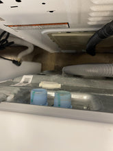 Load image into Gallery viewer, Whirlpool Front Load Washer - 0476
