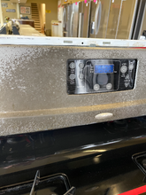 Load image into Gallery viewer, Whirlpool Gas Stove - 2258
