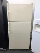 Load image into Gallery viewer, GE Refrigerator - 1621
