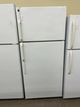 Load image into Gallery viewer, Hotpoint Refrigerator - 6308
