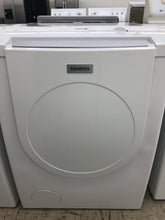 Load image into Gallery viewer, Siemens Front Load Washer and Gas Dryer Set - 6289-3507
