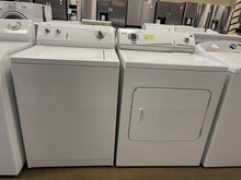 Load image into Gallery viewer, Kenmore Washer and Electric Dryer - 1907 - 3272
