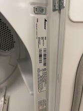 Load image into Gallery viewer, Amana Washer and Gas Dryer Set - 0140 - 1983
