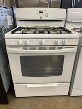 Load image into Gallery viewer, Kenmore White Gas Stove - 4770
