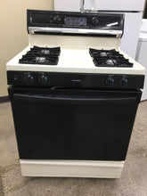 Load image into Gallery viewer, Hotpoint Gas Stove - 2850
