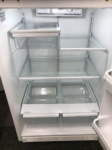 GE Refrigerator - 1581