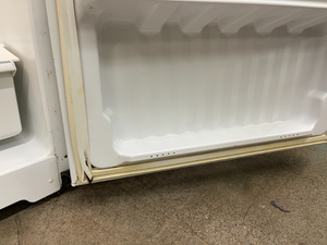 GE Refrigerator -2511