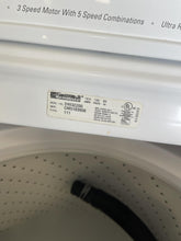 Load image into Gallery viewer, Kenmore Washer and Gas Dryer Set - 6838 - 8747
