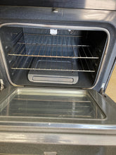 Load image into Gallery viewer, Whirlpool Black Slide in Gas Stove - 9983
