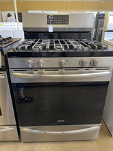 Load image into Gallery viewer, Frigidaire Gallery Stainless Gas Stove - 2006
