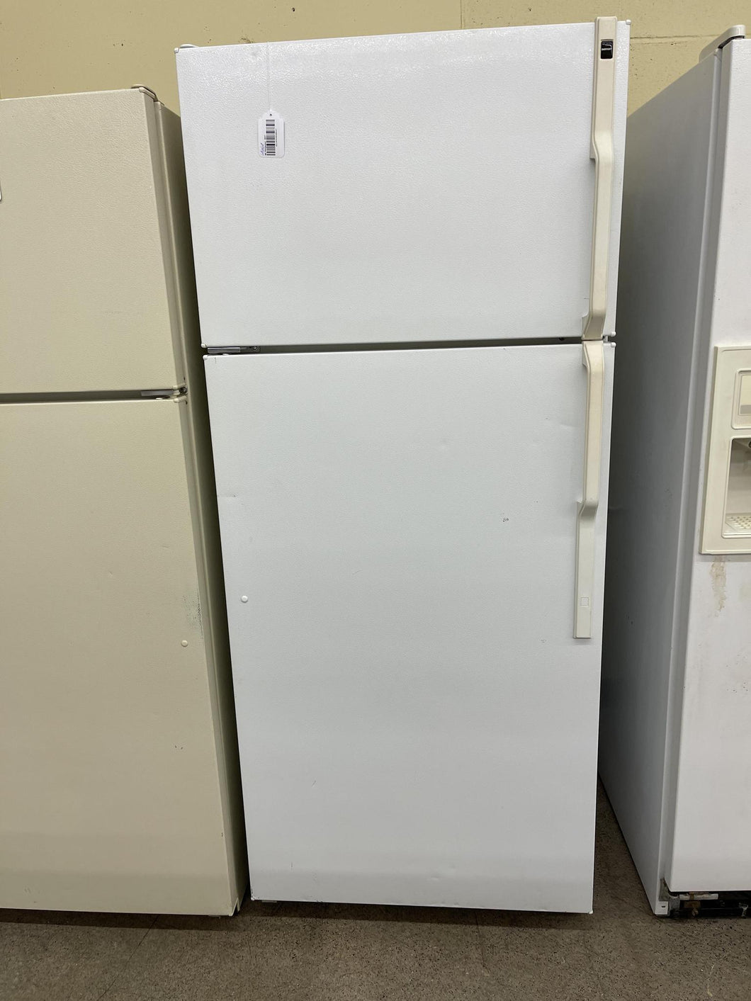 Hotpoint Refrigerator - 8847