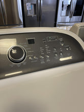 Load image into Gallery viewer, Whirlpool Cabrio Washer and Gas Dryer Set - 9992 - 2976
