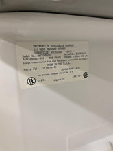 Load image into Gallery viewer, White Westinghouse Refrigerator - 3468
