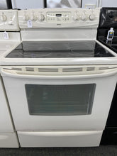 Load image into Gallery viewer, Kenmore Electric Stove - 7873
