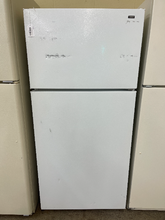 Load image into Gallery viewer, Hotpoint Refrigerator - 3218
