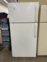 Load image into Gallery viewer, Frigidaire Refrigerator - 6810
