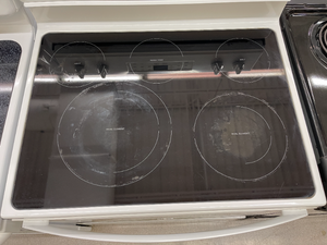 Whirlpool Electric Stove - 3104