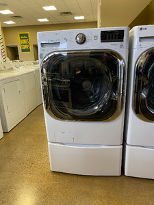 LG Front Load Washer and Gas Dryer Set - 3478 - 3476