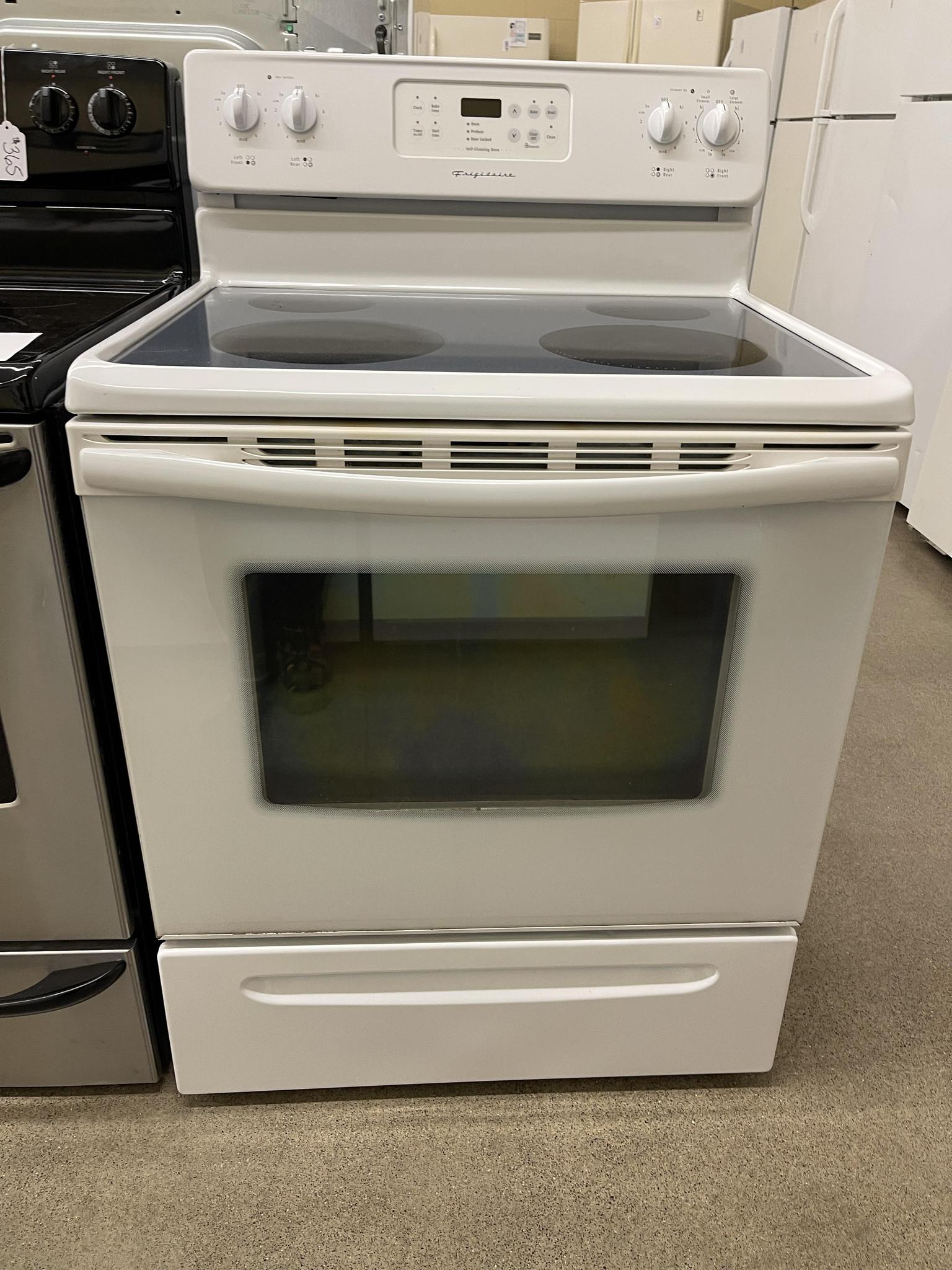 Frigidaire white electric deals stove