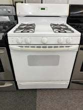 Load image into Gallery viewer, GE Gas Stove - 8786
