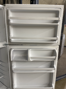 Amana Refrigerator - 3648