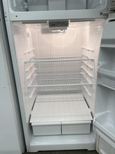 Load image into Gallery viewer, Hotpoint Refrigerator - 3874

