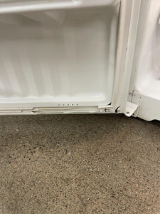 Hotpoint Refrigerator - 0709