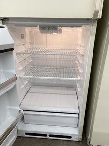 GE Bisque Refrigerator - 9540