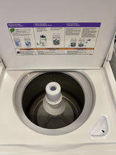 Load image into Gallery viewer, Amana Washer and Gas Dryer 0415 - 9083
