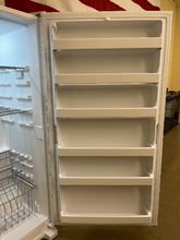 Load image into Gallery viewer, Whirlpool 19.65 cu ft Upright Freezer - 2286
