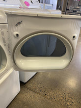 Load image into Gallery viewer, Whirlpool Cabrio Washer and Gas Dryer Set - 9992 - 2976
