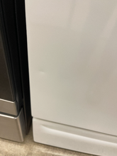 Load image into Gallery viewer, Hotpoint White Coil Electric Stove - 1218
