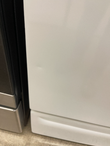 Hotpoint White Coil Electric Stove - 1218