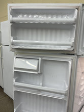 Load image into Gallery viewer, Hotpoint Refrigerator - 6435
