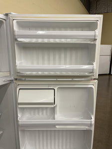 GE Refrigerator - 1607