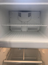 Load image into Gallery viewer, Kenmore Refrigerator - 5104
