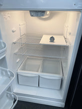 Load image into Gallery viewer, Kenmore Refrigerator - 2879
