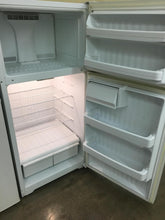 Load image into Gallery viewer, Hotpoint Refrigerator - 4764
