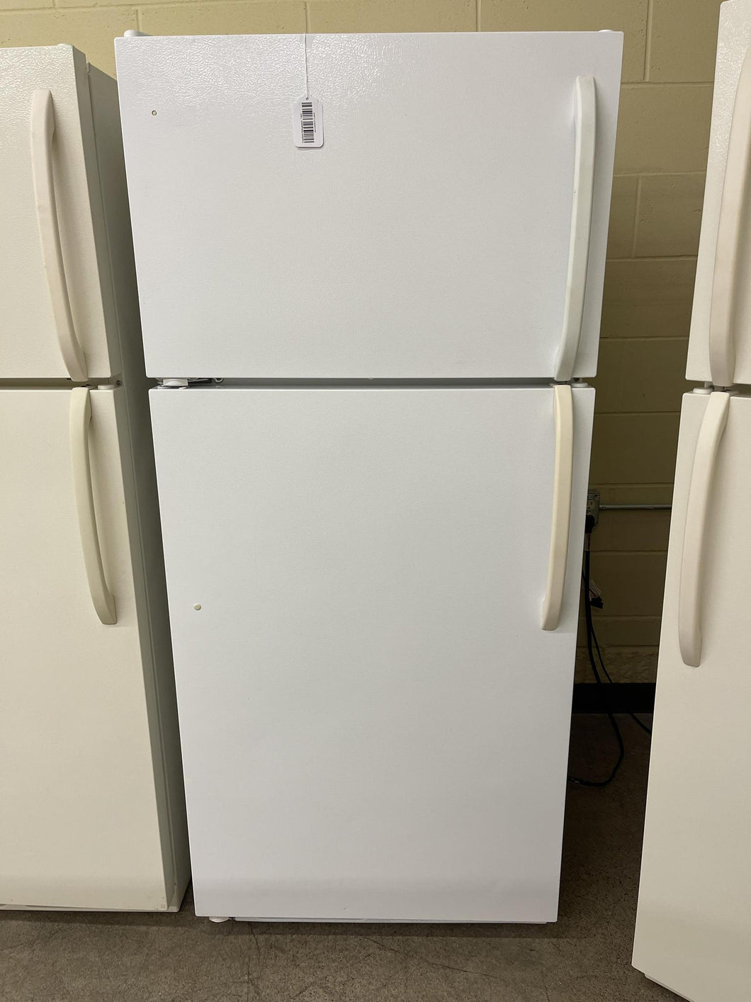 Frigidaire Refrigerator - 1462