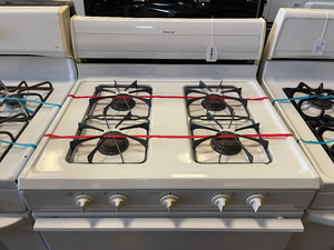 Magic Chef Gas Stove - 2840