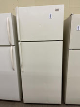 Load image into Gallery viewer, Amana Bisque Refrigerator - 6028
