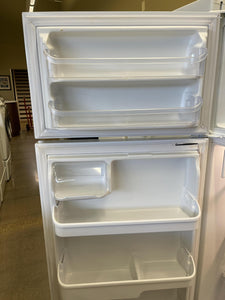 Frigidaire Refrigerator - 3970