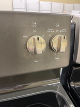 Load image into Gallery viewer, GE Electric Stove - 3595
