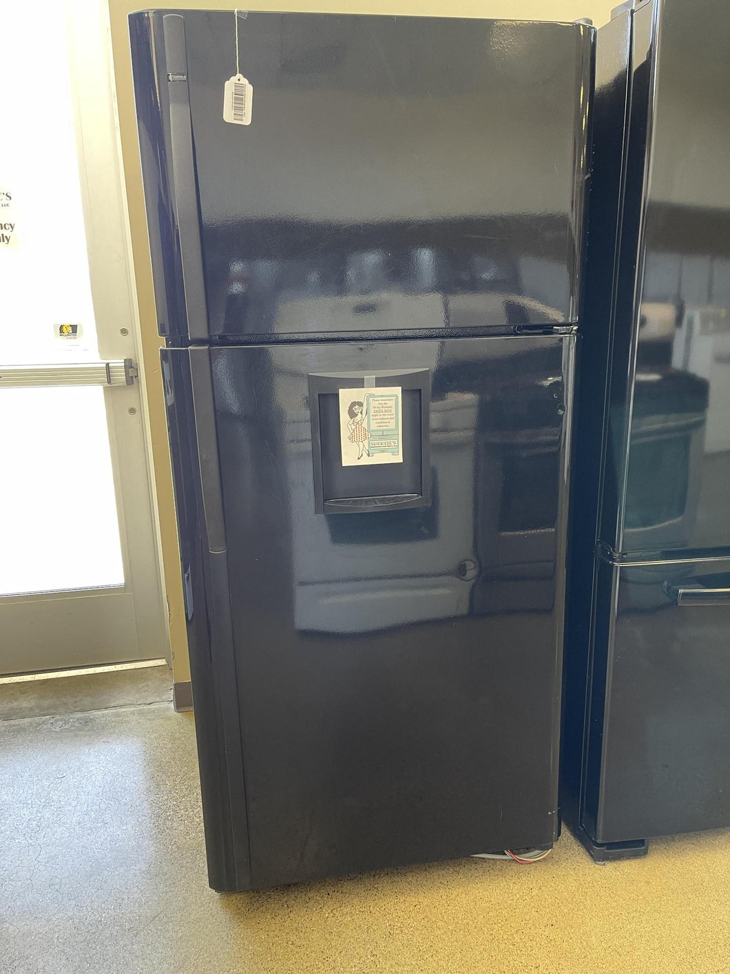 Kenmore Black Refrigerator - 4827