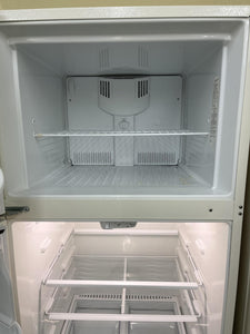 Kenmore Refrigerator - 7110