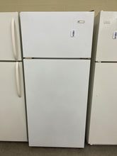 Load image into Gallery viewer, White Westinghouse White Refrigerator - 8411
