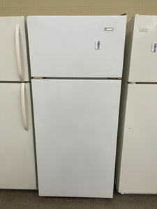 White Westinghouse White Refrigerator - 8411