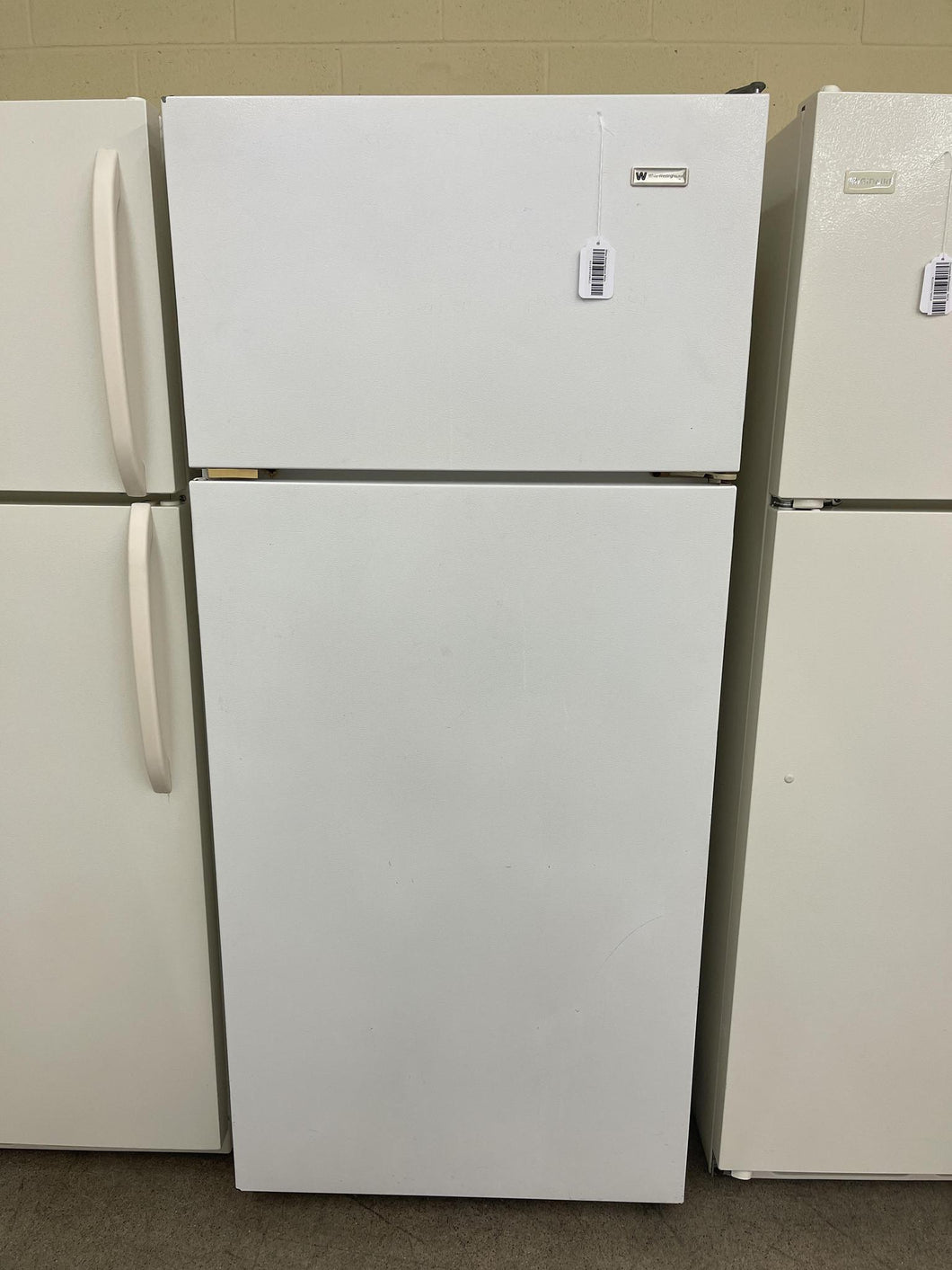 White Westinghouse White Refrigerator - 8411