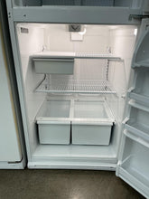 Load image into Gallery viewer, Roper Refrigerator - 3729
